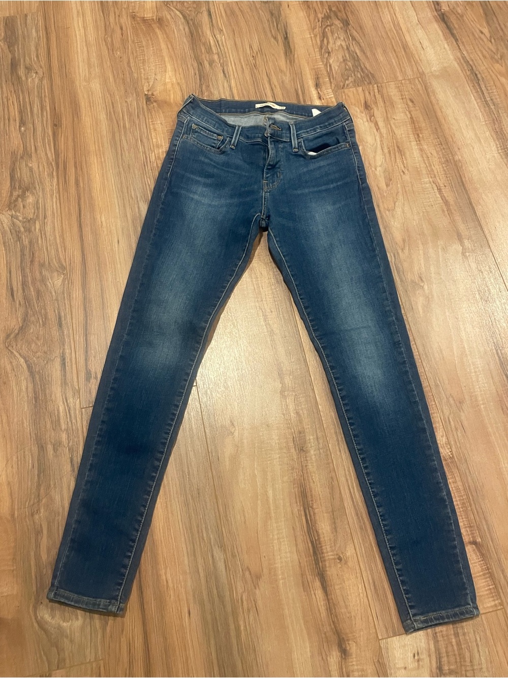Women’s Levi’s Dark Blue Skinny Jeans — Stretch Mid-Rise Denim